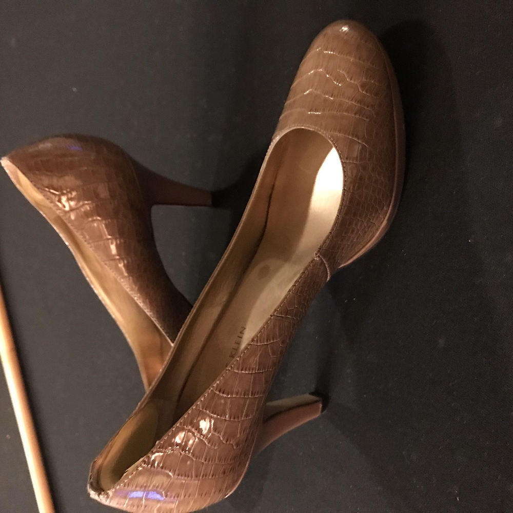 ANN KLEIN Wystere sz 9m 3.5" heels, Taupe Croc - Picture 5 of 5